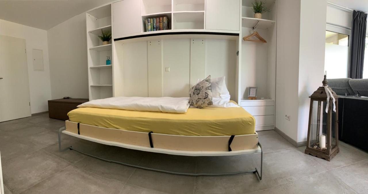 Firmen & Ferienwohnung Brecht 2 Waibstadt 외부 사진