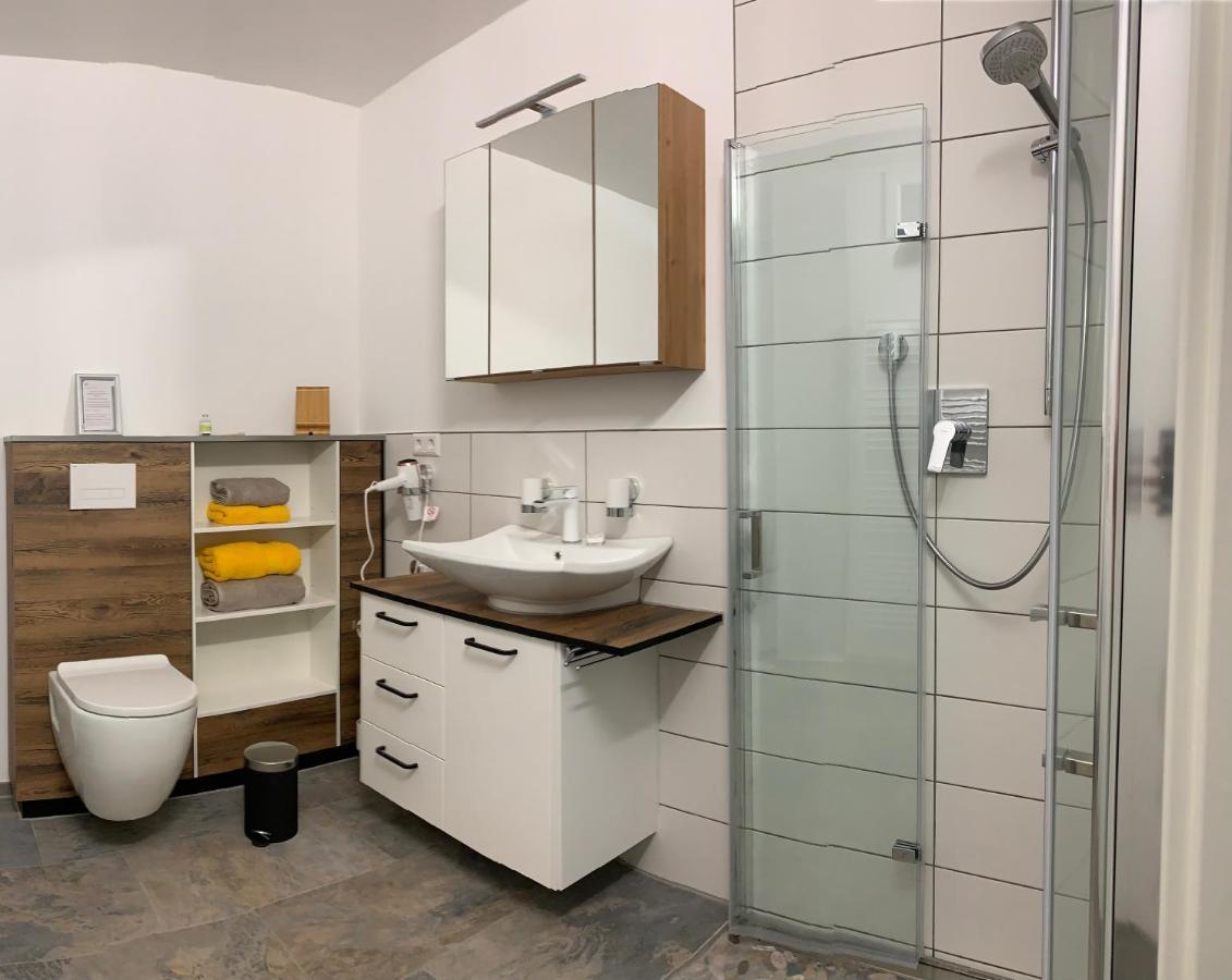Firmen & Ferienwohnung Brecht 2 Waibstadt 외부 사진